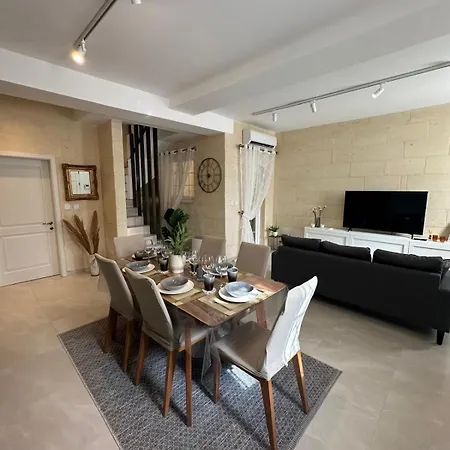 Nyaraló Gozo Charming 3Bdr Townhouse *
